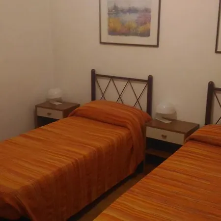 Delfino Azzurro لوريتو