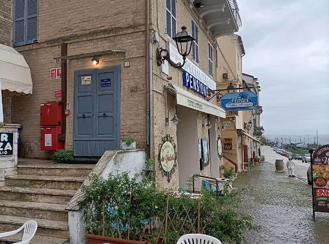 Delfino Azzurro Inn 2*