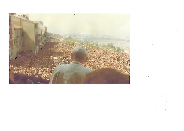 Delfino Azzurro 2* Loreto