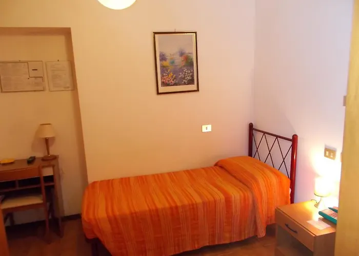 Delfino Azzurro 2* Loreto